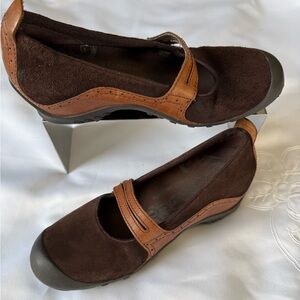 Merrell Plaza BANDEAU Mary Janes in suede and leather. Size 8